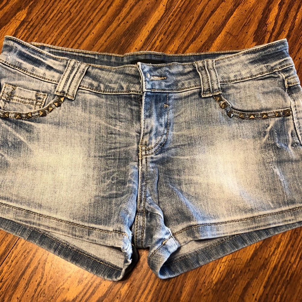 Booty shorts, Jeans